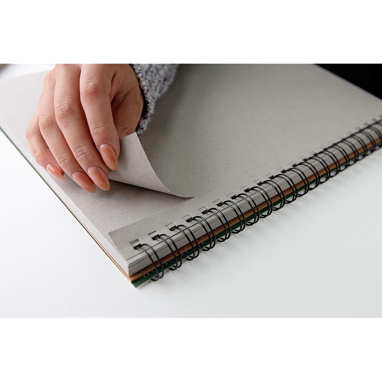 400 Series Sketch Pad, Toned Gray, 18x24 inch, 24 Sheets - Artist Sketchbook for Drawing, Illustration, Art Class Students